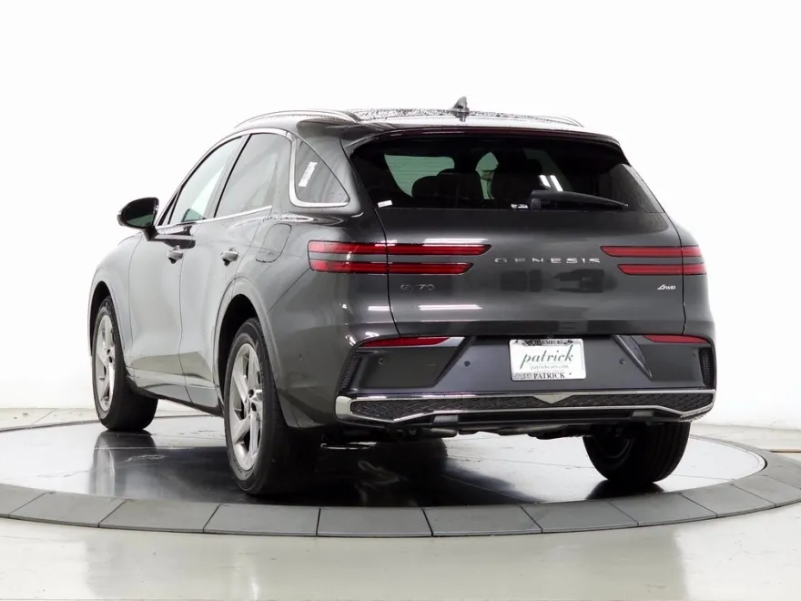 2026 Genesis GV70 2.5T Advanced photo 1