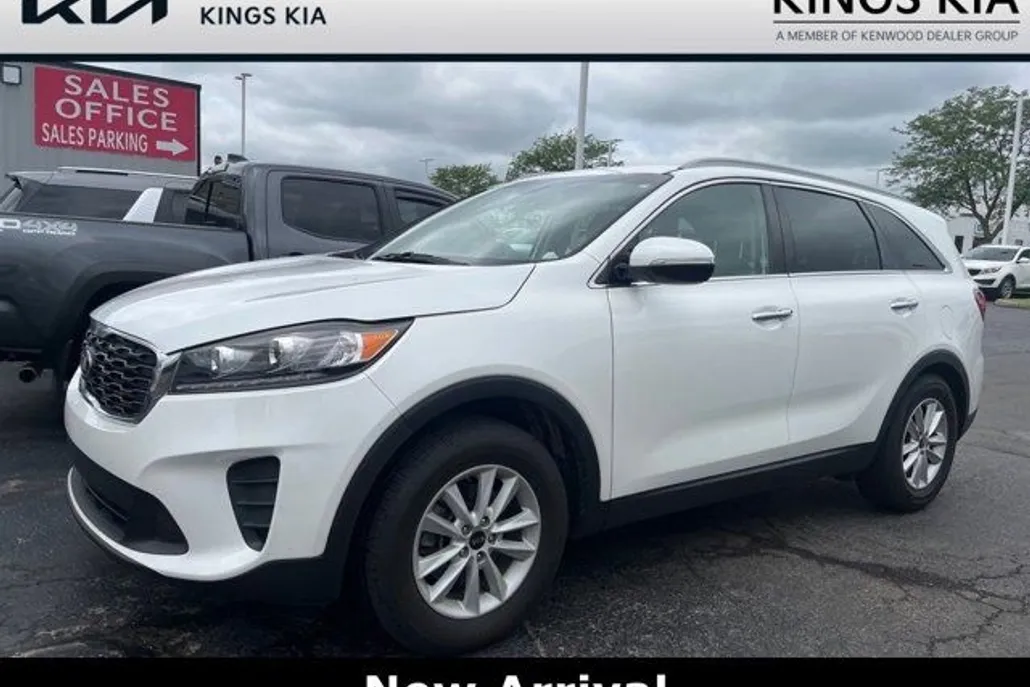 2019 Kia Sorento LX photo 1