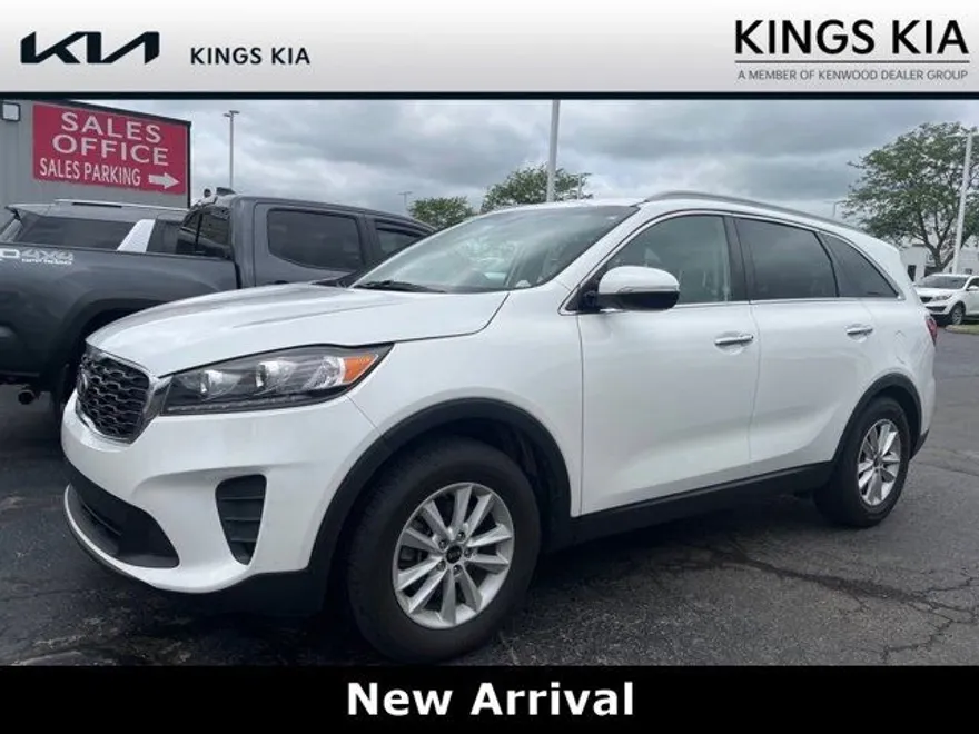 2019 Kia Sorento LX photo 1