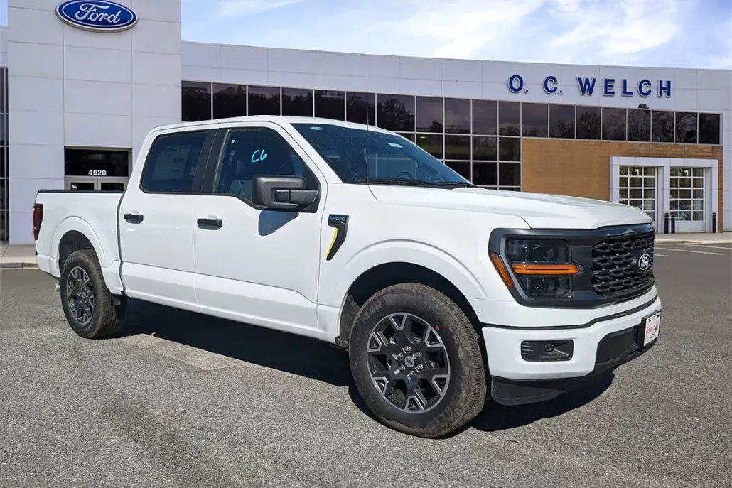 2025 Ford F-150 STX photo 1