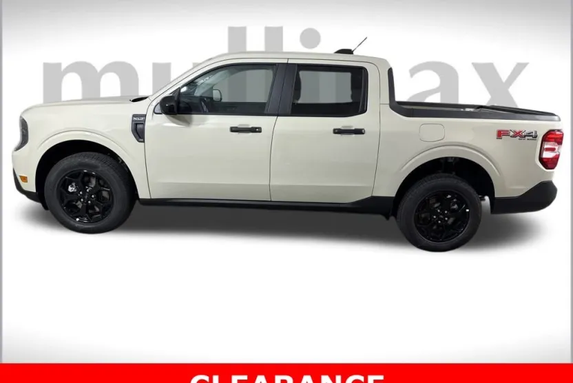 2025 Ford Maverick XLT photo 1