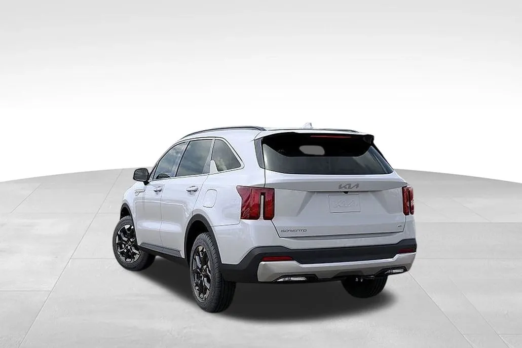 2026 Kia Sorento S photo 1