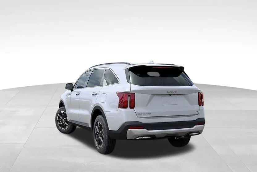 2026 Kia Sorento S photo 1