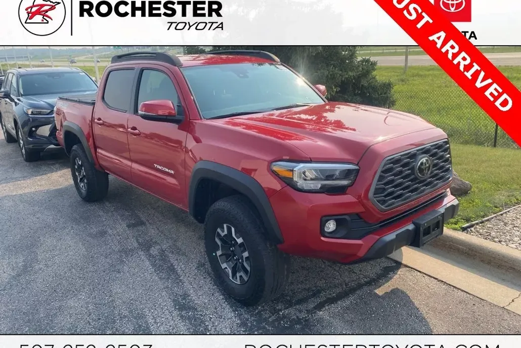 2022 Toyota Tacoma TRD Off-Road V6 photo 1