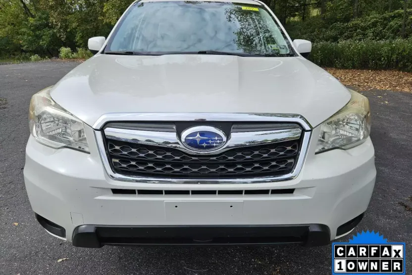 2014 Subaru Forester 2.5i Premium photo 1