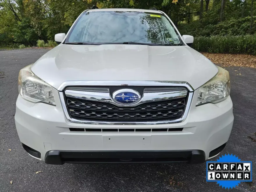 2014 Subaru Forester 2.5i Premium photo 1