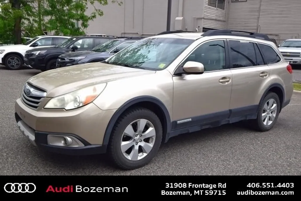 2010 Subaru Outback 2.5i photo 1