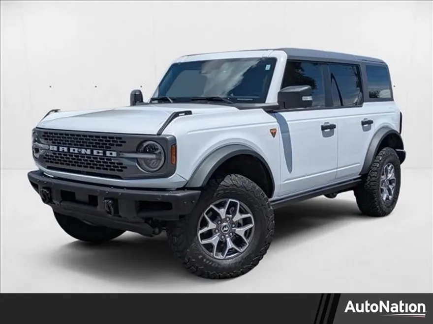 2024 Ford Bronco Badlands photo 1