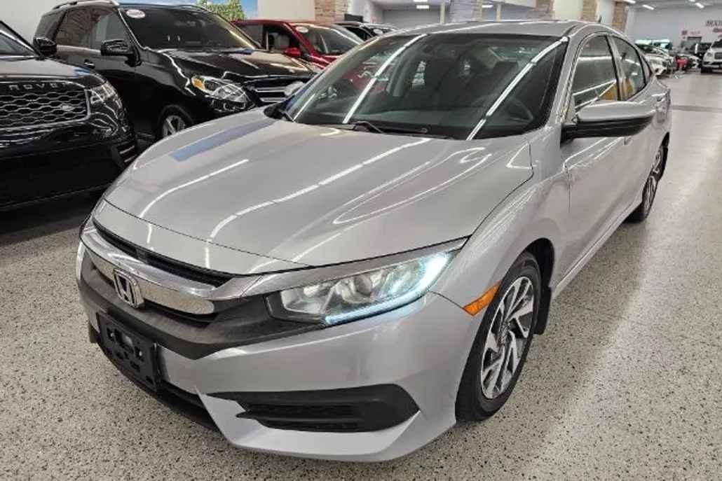 2018 Honda Civic EX photo 1