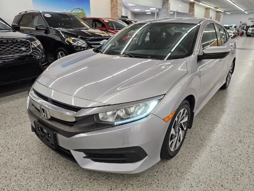 2018 Honda Civic EX photo 1