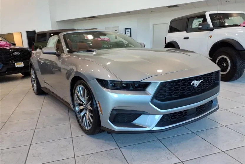 2025 Ford Mustang EcoBoost Premium Convertible photo 1