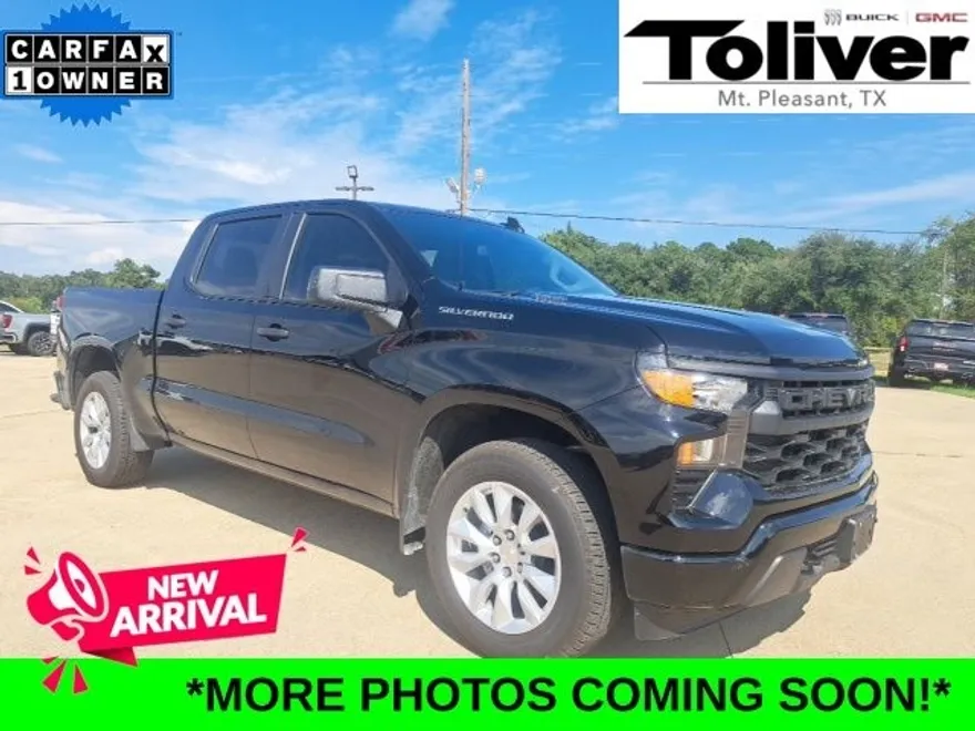2025 Chevrolet Silverado 1500 Custom photo 1