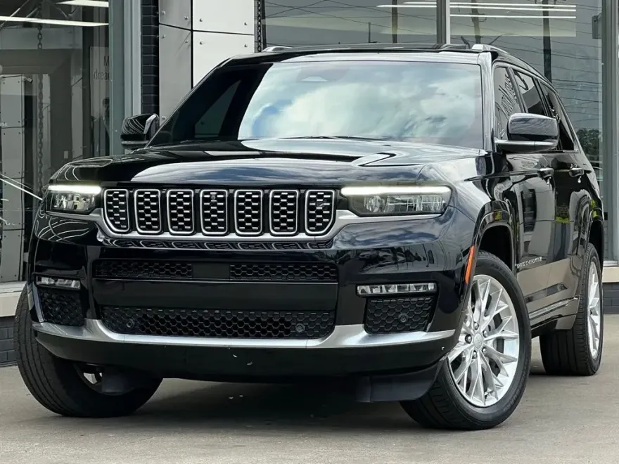 2021 Jeep Grand Cherokee L Summit photo 1