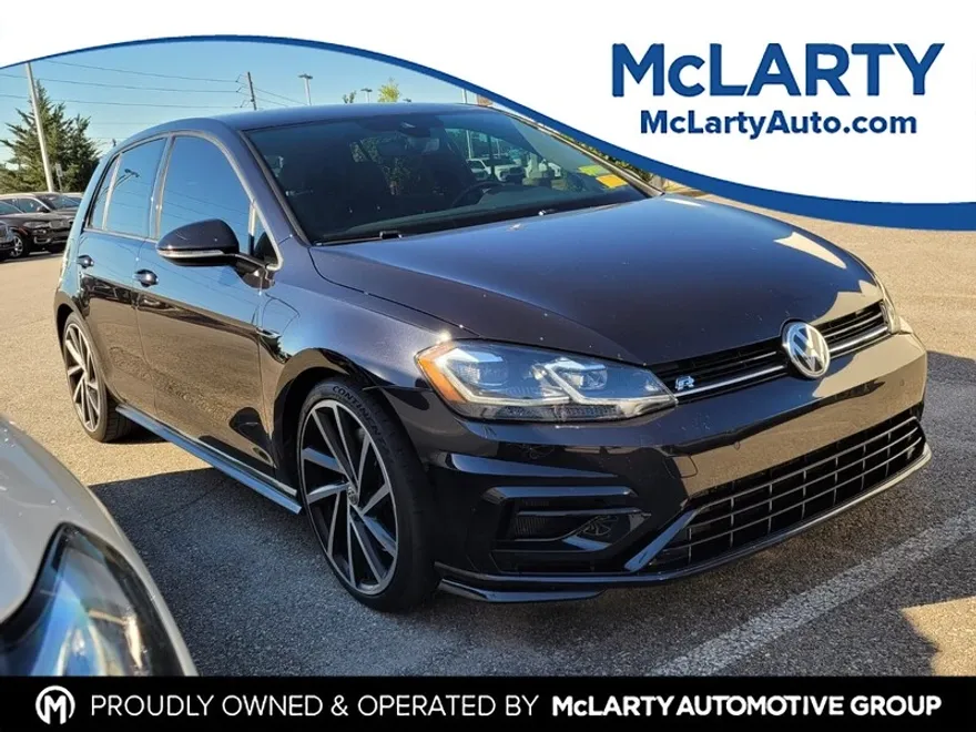 2018 Volkswagen Golf R 4Motion photo 1