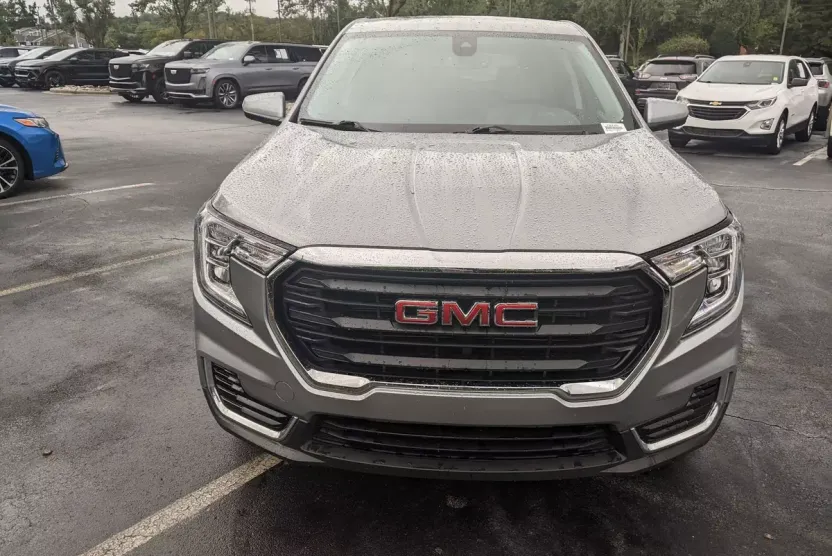 2024 Gmc Terrain SLE photo 1