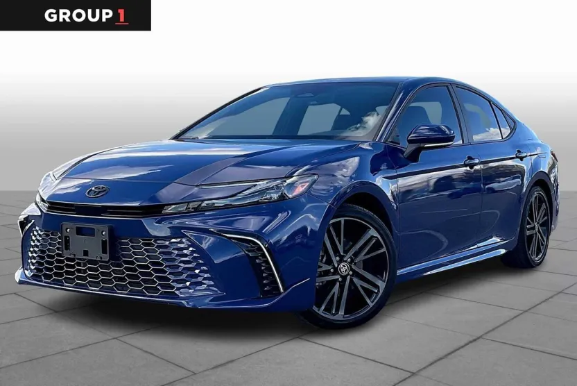 2025 Toyota Camry XSE photo 1