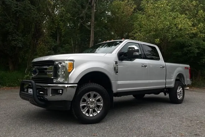 2017 Ford F-250 XLT photo 1