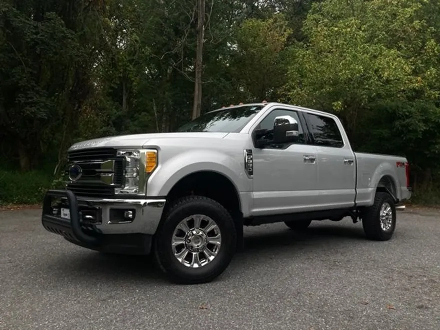 2017 Ford F-250 XLT photo 1