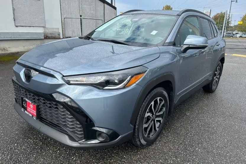 2024 Toyota Corolla Hybrid SE photo 1