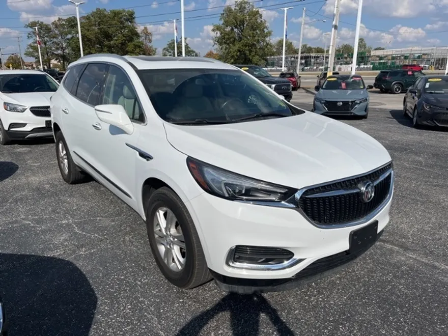 2018 Buick Enclave Essence photo 1