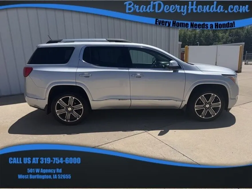 2017 Gmc Acadia Denali photo 1