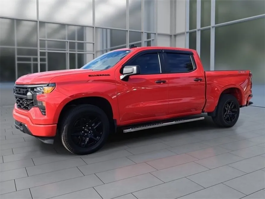 2023 Chevrolet Silverado 1500 Custom photo 1