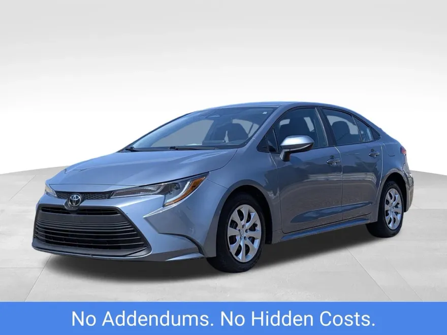2023 Toyota Corolla LE photo 1