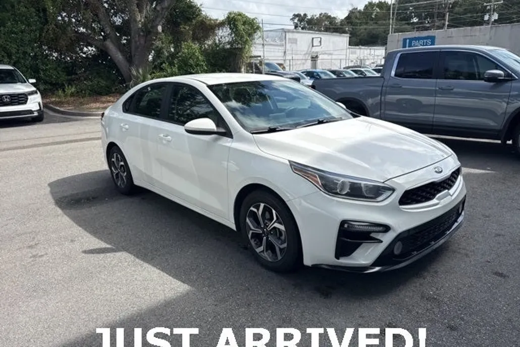 2020 Kia Forte LXS photo 1