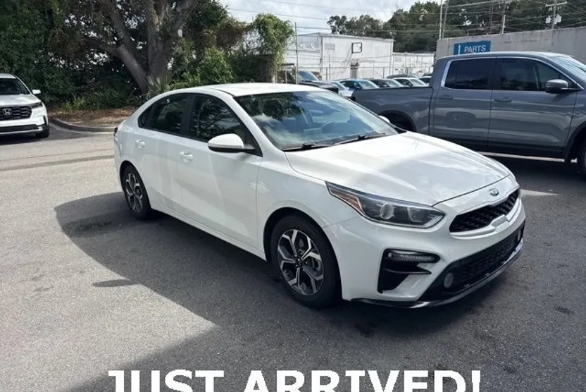 2020 Kia Forte LXS photo 1