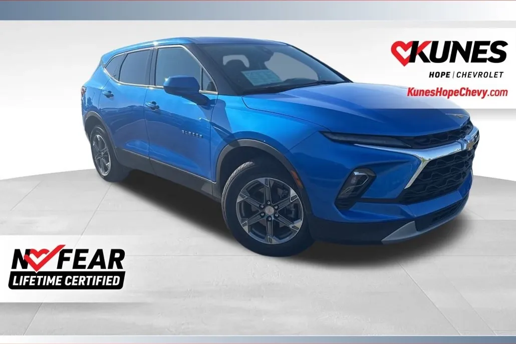 2025 Chevrolet Blazer 2LT photo 1