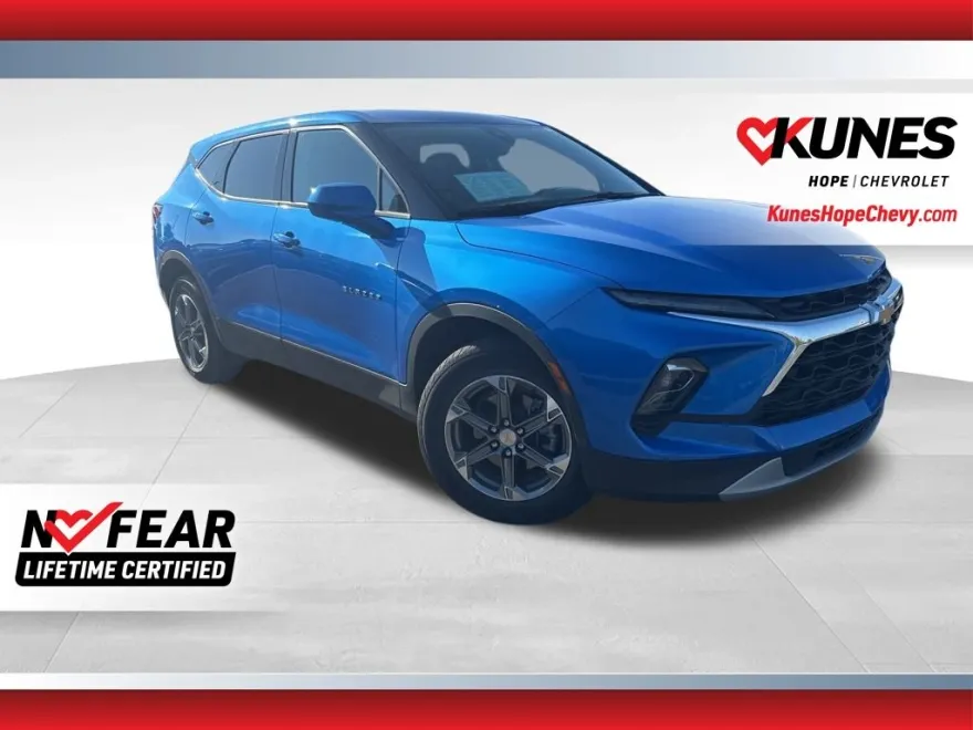 2025 Chevrolet Blazer 2LT photo 1