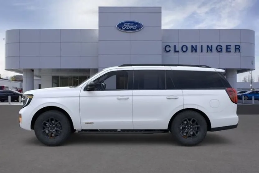 2025 Ford Expedition photo 1