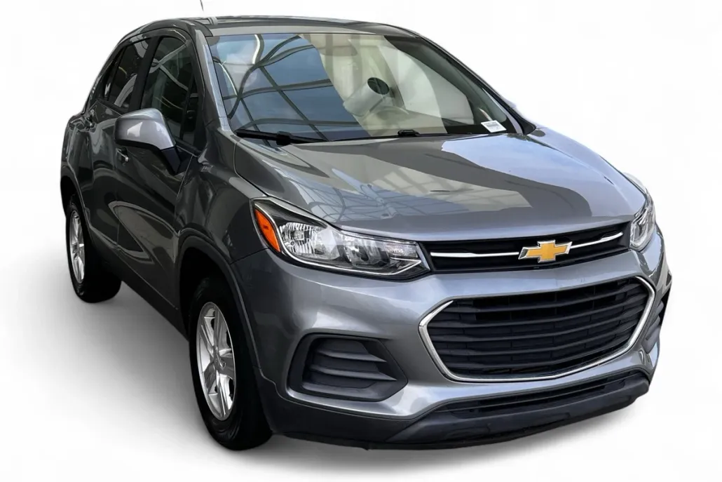 2020 Chevrolet Trax LS photo 1
