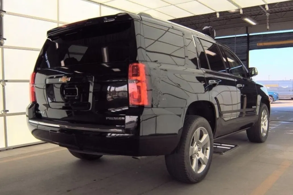 2019 Chevrolet Tahoe Premier photo 1