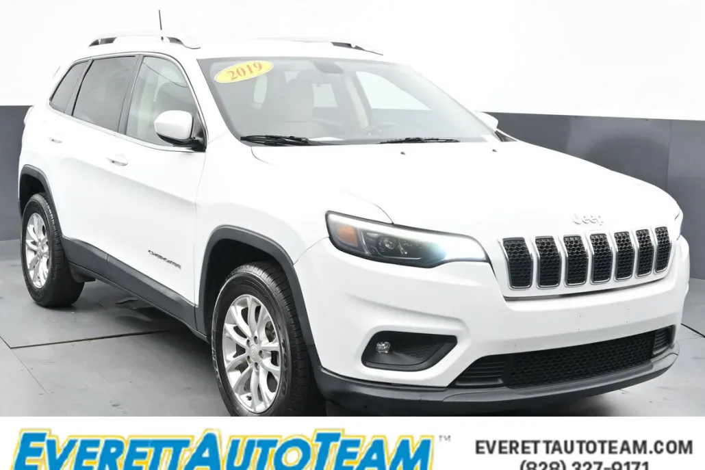 2019 Jeep Cherokee Latitude photo 1