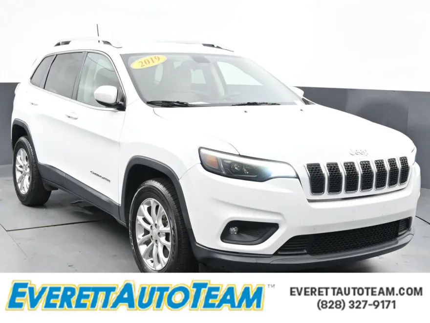 2019 Jeep Cherokee Latitude photo 1