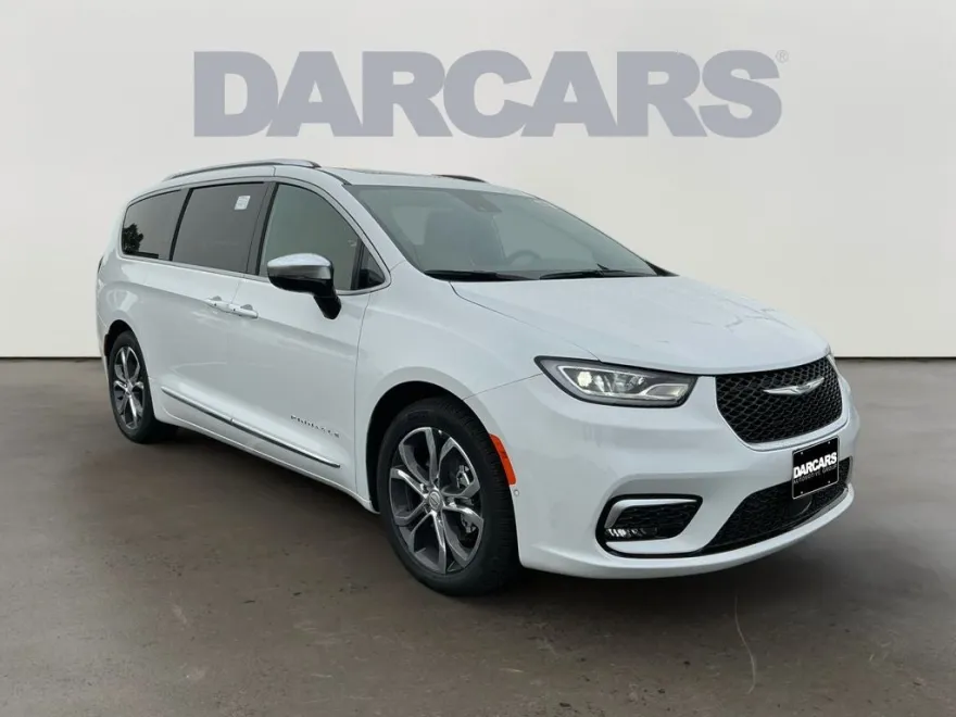 2026 Chrysler Pacifica Pinnacle photo 1
