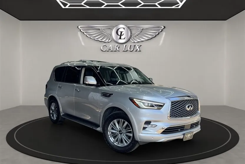 2019 Infiniti QX80 Luxe photo 1