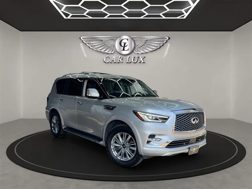 2019 Infiniti QX80 Luxe photo 1