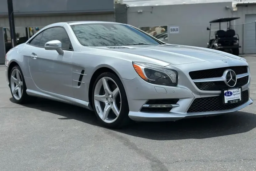 2016 Mercedes Benz SL 400 photo 1