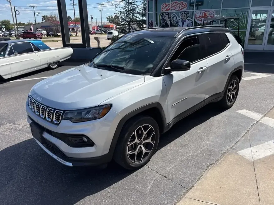 2025 Jeep Compass Limited photo 1