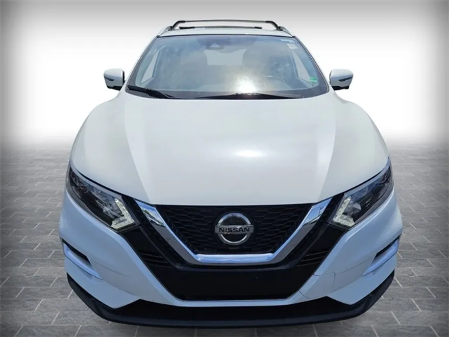 2022 Nissan Rogue Sport SL photo 1
