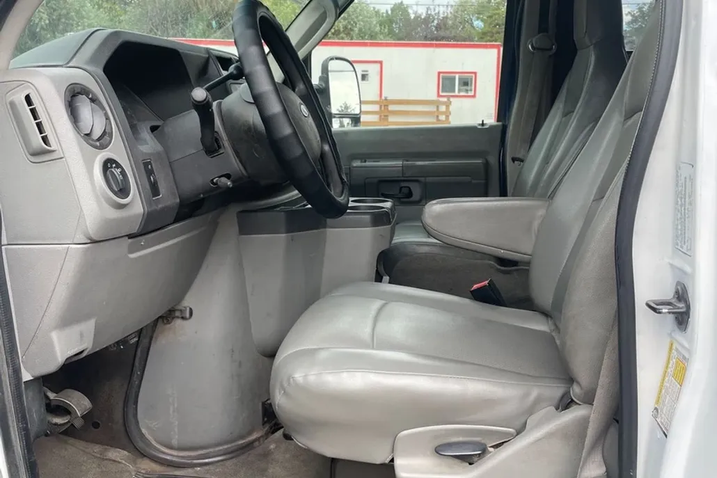 2012 Ford E-250 photo 1