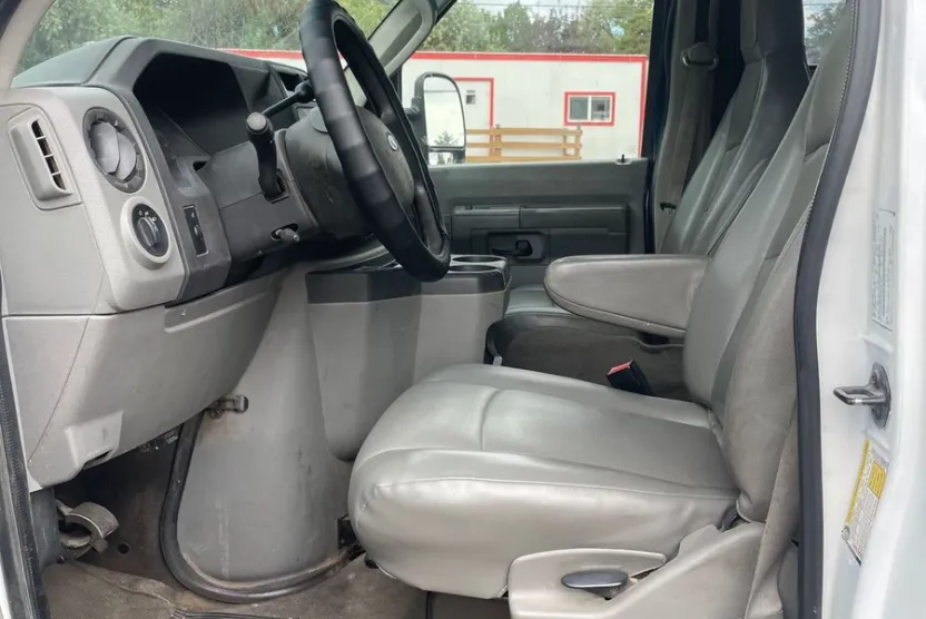 2012 Ford E-250 photo 1