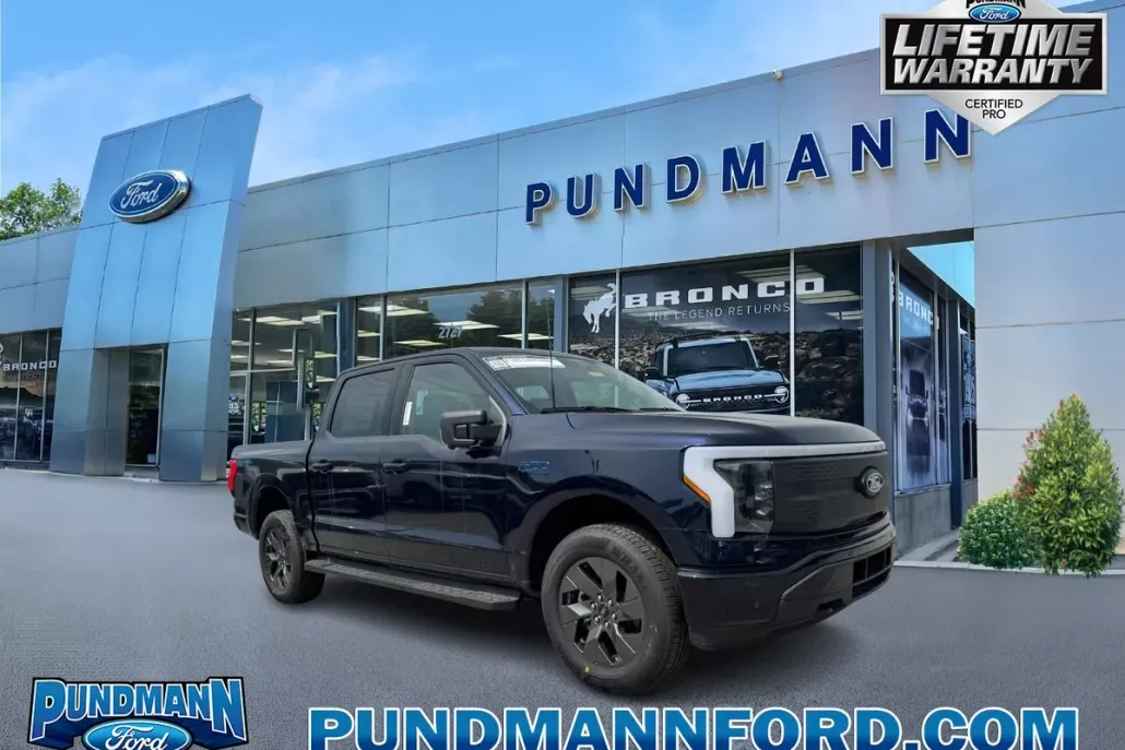 2025 Ford F-150 Lightning photo 1