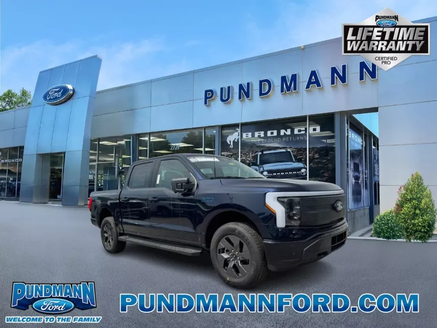 2025 Ford F-150 Lightning photo 1