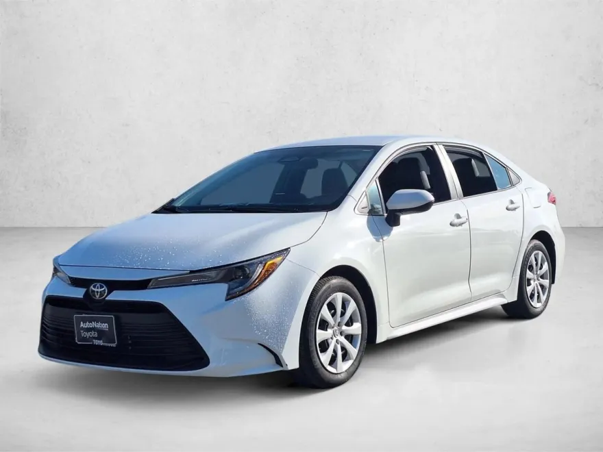 2024 Toyota Corolla LE photo 1