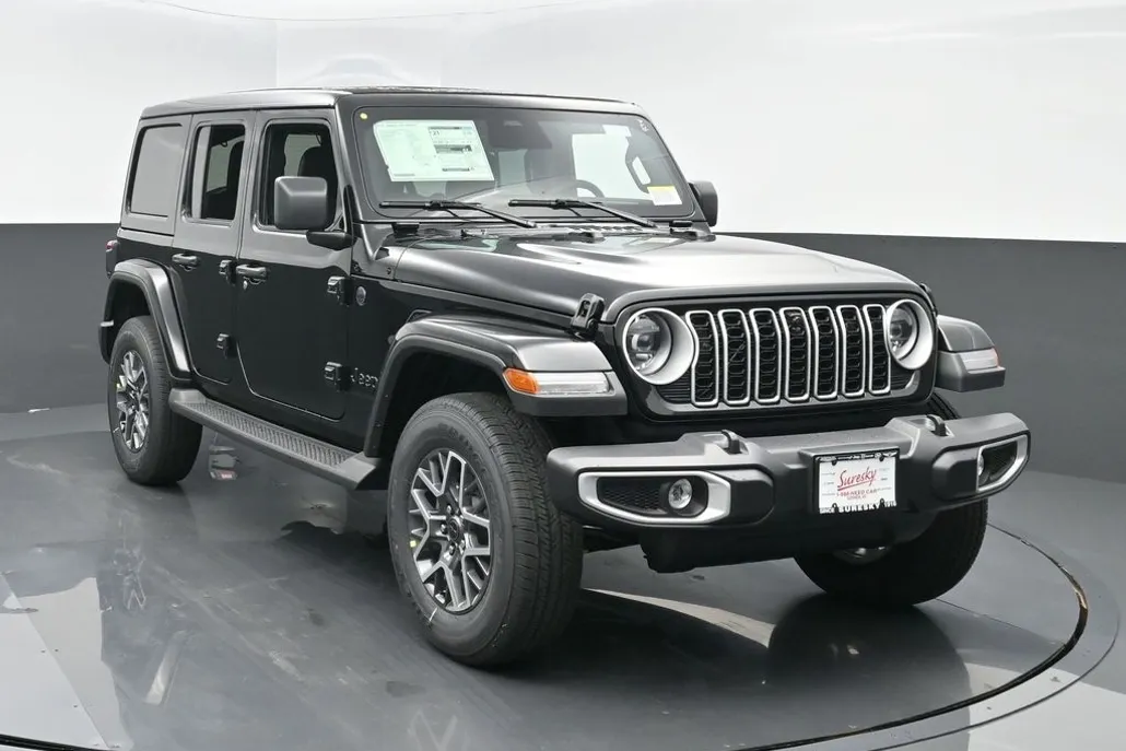 2025 Jeep Wrangler Sahara photo 1
