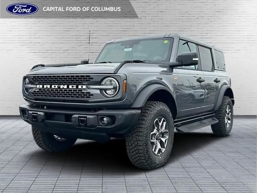 2025 Ford Bronco Badlands photo 1