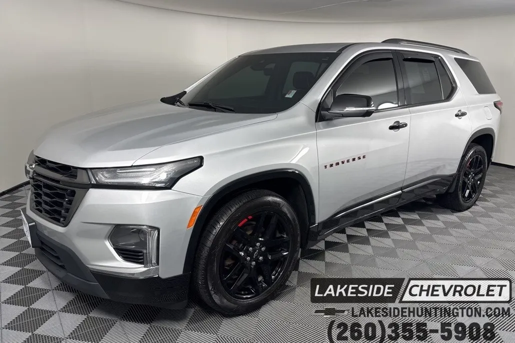 2022 Chevrolet Traverse Premier photo 1